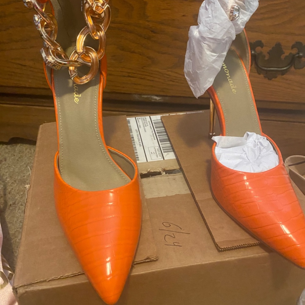 Shoes - Picture 9 of 16